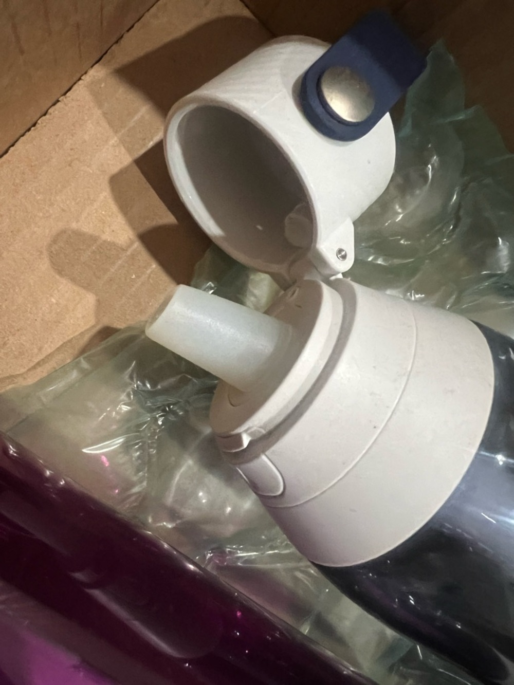 4 Brita Water Bottles - Picture 7 of 8